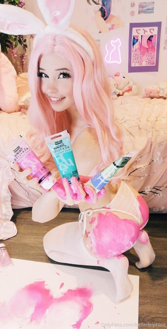 Belle Delphine Ass Painting Onlyfans Leaked Nude Porn