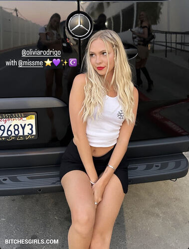 Jordyn Jones Nude Twitch